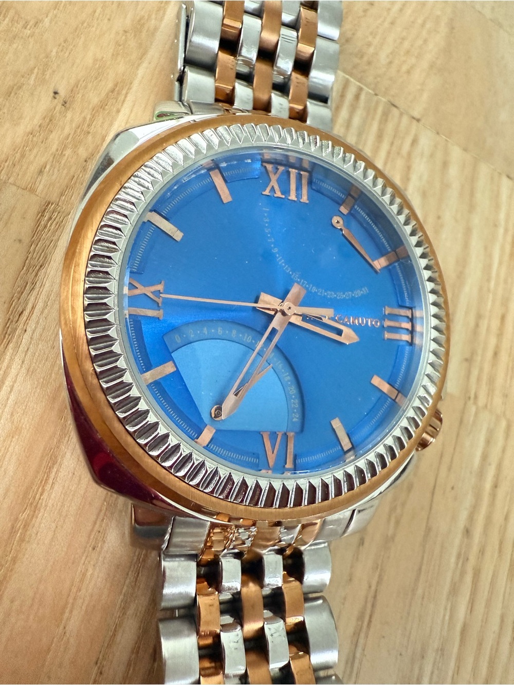 Vince Camuto mens blue dial silver tone rose gold tone watch NEW BATTERY